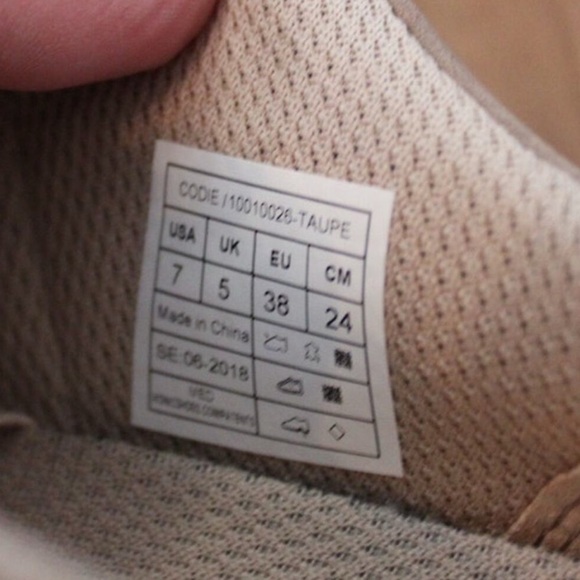 Vionic Cosmic Codie Taupe Slip On Athletic Shoe Sneaker Womens 7 - Picture 5 of 8